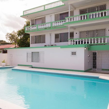 Villa Donna Inn Бухта Монтего Экстерьер фото