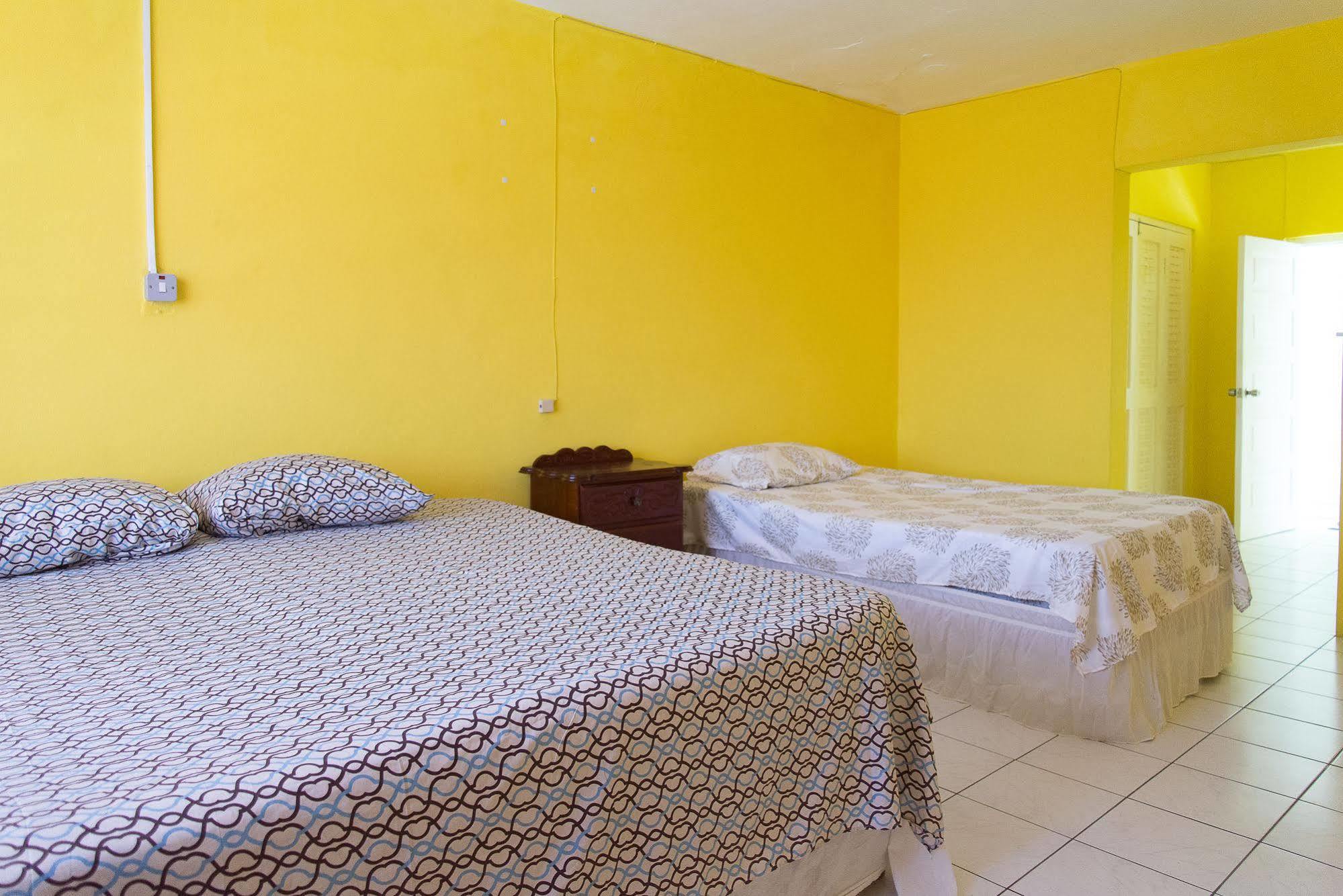 Villa Donna Inn Бухта Монтего Экстерьер фото